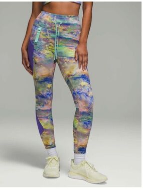 NWT Lululemon Cargo Super-High-Rise Hiking Tight 25" – Size 6